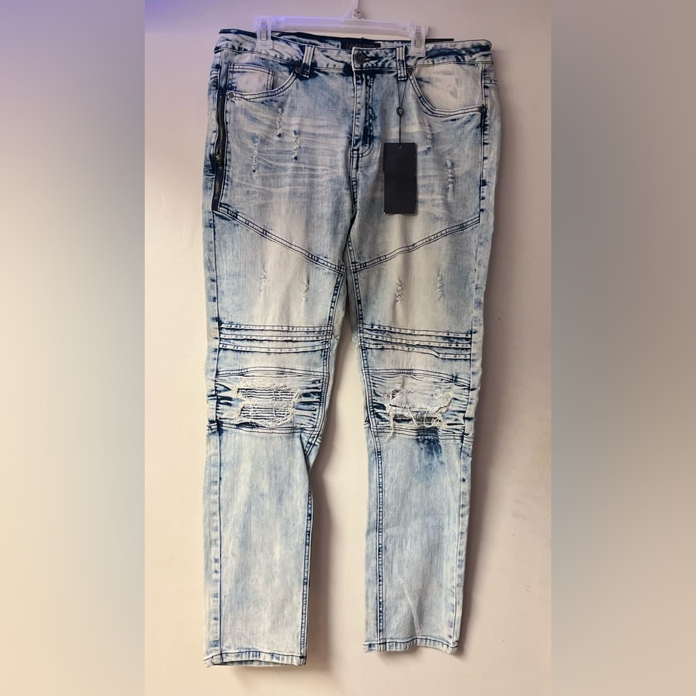Men's Distressed Light Blue Skinny Jeans